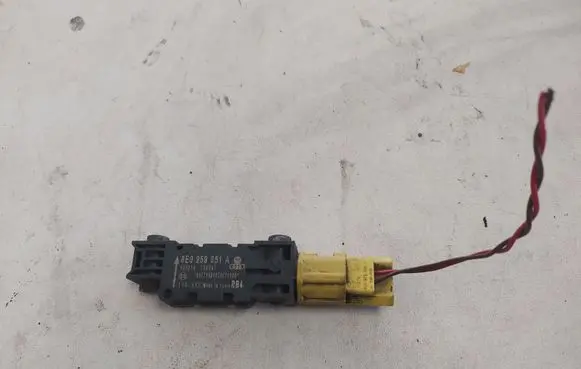 Audi A4 S4 B6 8E 8H Airbag deployment crash/impact sensor 8E0959651A