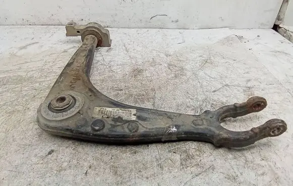 Peugeot 407 Front lower control arm/wishbone