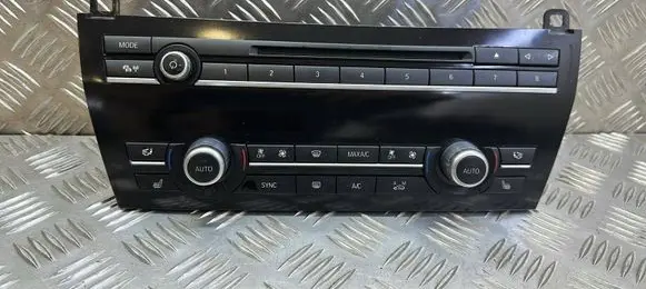 BMW 7 F01 F02 F03 F04 Climate control unit 9352707 900255860022