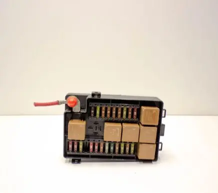 Jaguar XK8 - XKR Fuse box set LJE2822BA