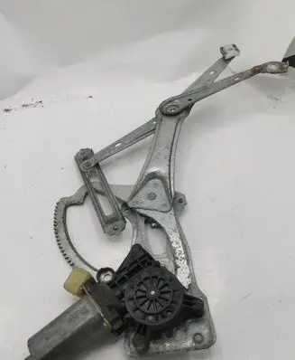 Mercedes-Benz E W210 Front door window regulator with motor 0130821709