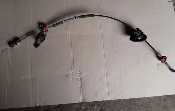 Citroen C4 I Gear shift cable linkage