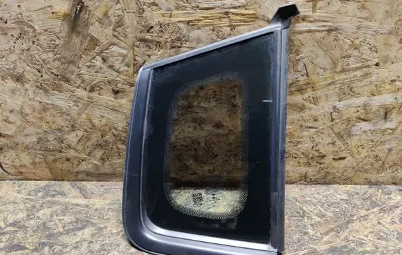 Jeep Compass Rear side window 55112798AA