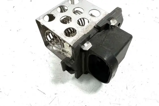 Nissan Micra Heater blower motor/fan resistor 8200045082