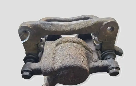 Toyota Avensis Verso Rear brake caliper