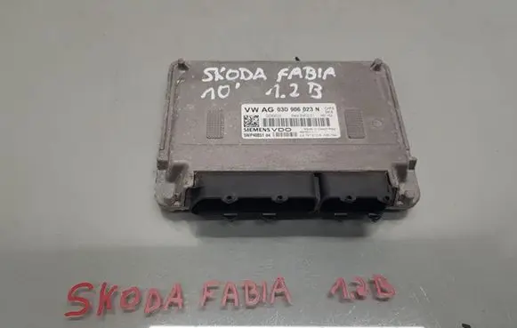 Skoda Fabia Mk2 (5J) Engine control unit/module ECU 03D906023N