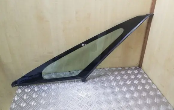 Opel Zafira C Front triangle window/glass 