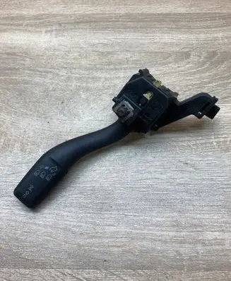 Audi A3 S3 8P Indicator stalk 8P0953513E