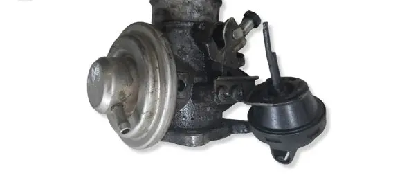 Volkswagen Golf IV EGR valve 038131501E