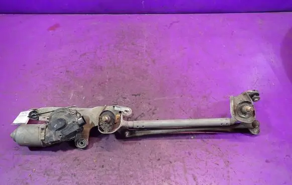 Mitsubishi Colt CZ3 Front wiper linkage and motor 