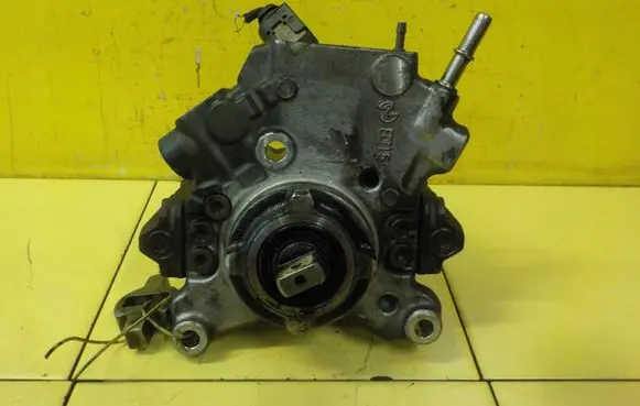 Chevrolet Orlando Fuel injection high pressure pump 28318239