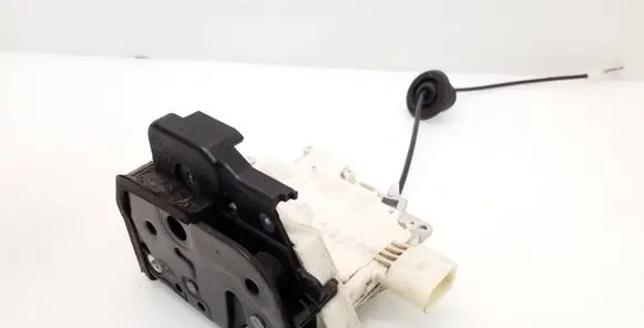 Audi A4 S4 B7 8E 8H Front door lock 8E1837016AA