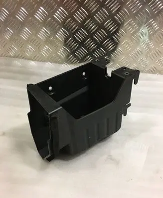 Battery tray