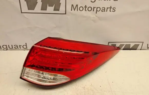 Hyundai i40 Rear/tail lights 924023Z000