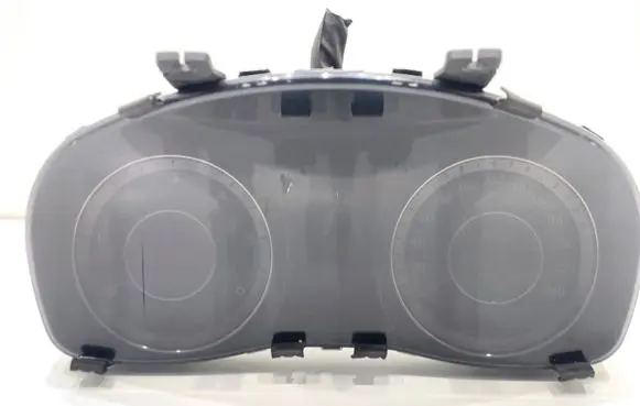 Hyundai i40 Speedometer (instrument cluster) 94011-3Z400