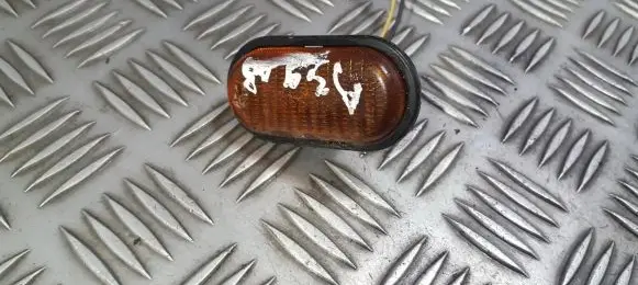 Renault Megane I Front fender indicator light 7700847333