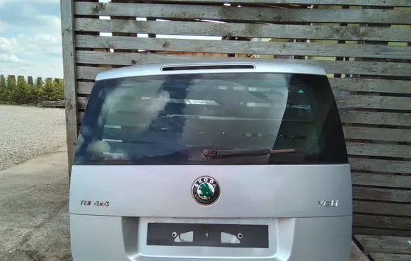 Skoda Yeti (5L) Tailgate/trunk/boot lid