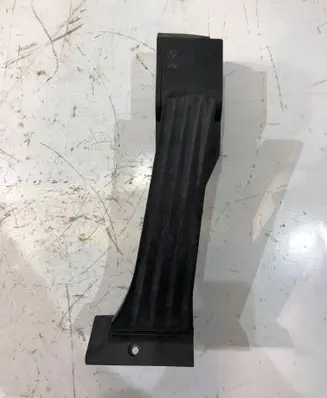 BMW 7 E65 E66 Accelerator throttle pedal 6752614 261001 25916010