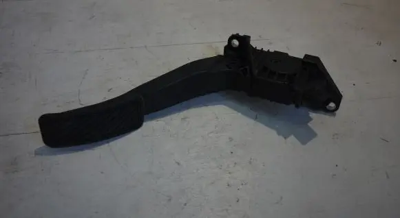 Ford Puma Accelerator throttle pedal H1BC9F836A1E