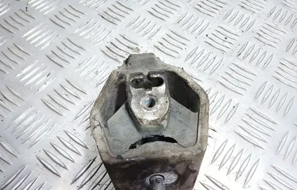 Audi A6 S6 C4 4A Gearbox mount 4A0399151D