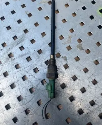 Peugeot Bipper Oil level sensor 96546136