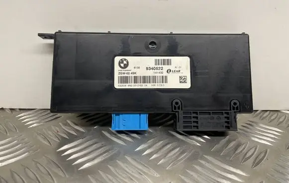 BMW 5 F10 F11 Gateway control module 9340522