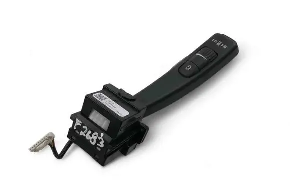 Volvo V70 Indicator stalk 31264169