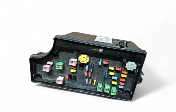 Dodge Caliber Fuse box set P68028007AB