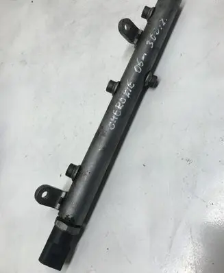 Jeep Cherokee Fuel main line pipe