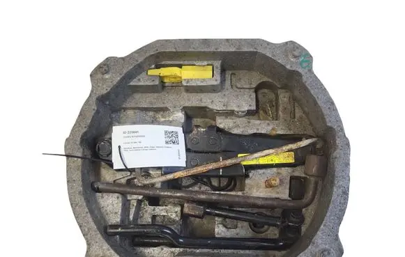 Citroen C5 Tool set 9681838180 9684582180