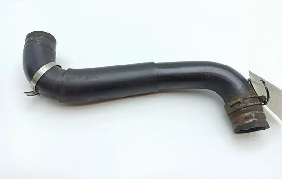 Subaru Legacy Engine coolant pipe/hose