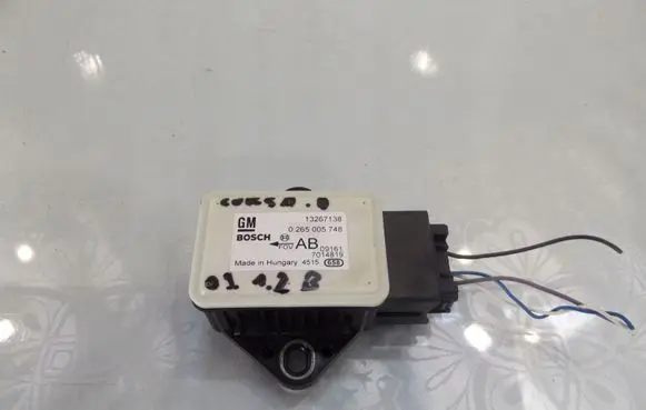 Opel Corsa D ESP acceleration yaw rate sensor 13267138