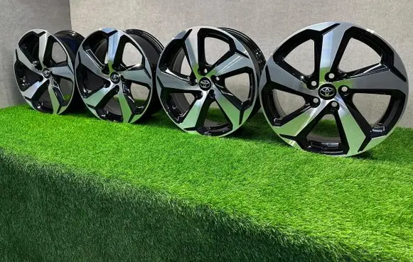 Toyota RAV 4 (XA10) R18 alloy rim 
