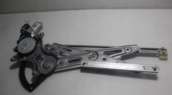 Hyundai i20 (PB PBT) Front window lifting mechanism without motor
