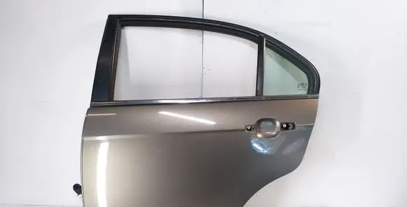 Chevrolet Epica Rear door