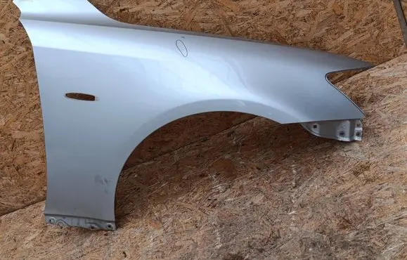 Lexus IS 220D-250-350 Fender