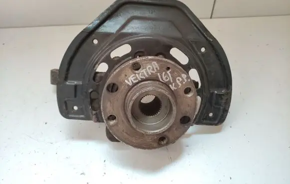 Opel Vectra B Front wheel hub 4873048170