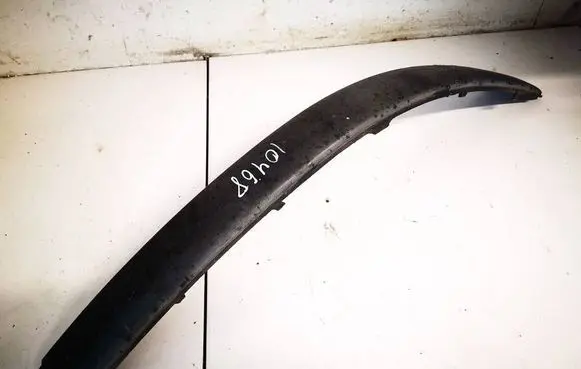 Volkswagen PASSAT B5 Front bumper splitter molding 3b0807718