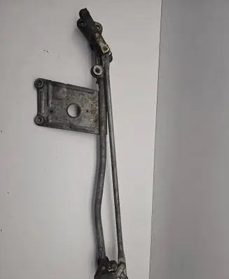 Front wiper linkage and motor