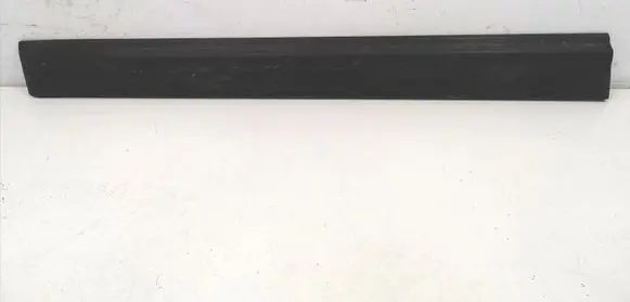 KIA Sorento Front door trim (molding) 877232P000
