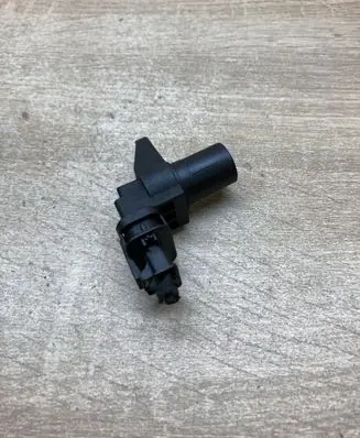 Mercedes-Benz ML W166 Camshaft position sensor A0051531328