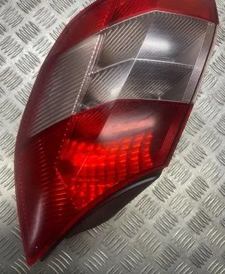 Renault Scenic II - Grand scenic II Rear/tail lights 15911600