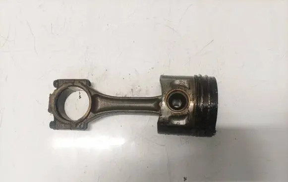 Audi A6 S6 C5 4B Piston with connecting rod