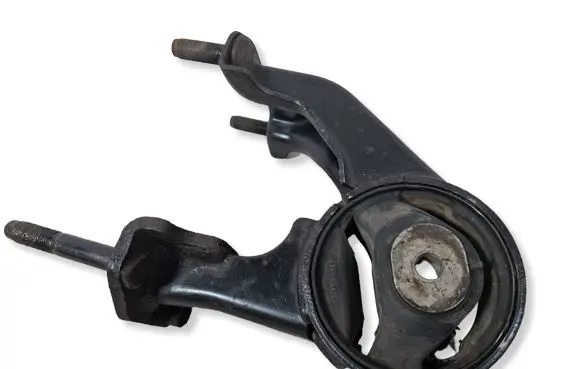 Toyota Corolla Verso AR10 Engine mount bracket 123710R010