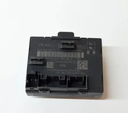Audi A3 S3 8V Door control unit/module 5Q0959595B 5Q0959595E