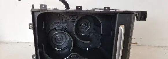 Cup holder front