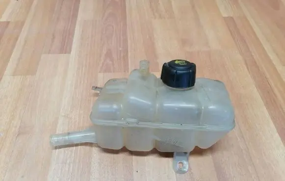 Renault Espace V (RFC) Coolant expansion tank/reservoir 217104048R 217102781R 8200048024