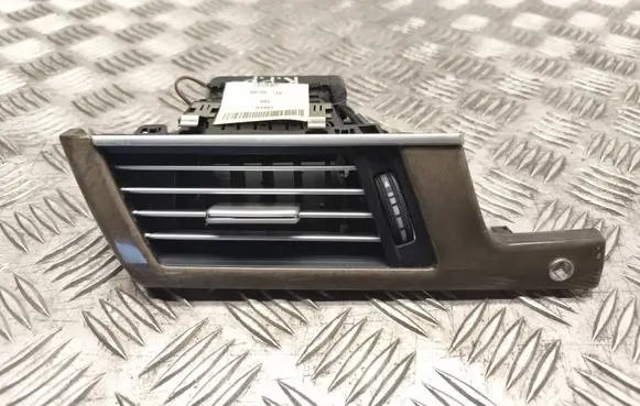 Mercedes-Benz E W212 Dashboard side air vent grill/cover trim A2128300154
