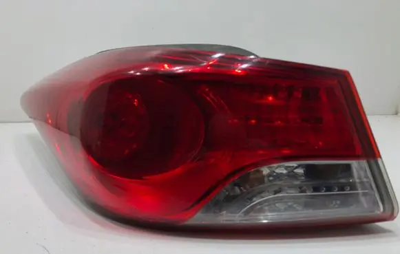 Hyundai Elantra Rear/tail lights