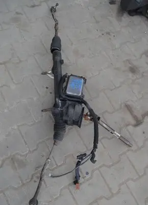 Peugeot 207 CC Steering rack 6820000090